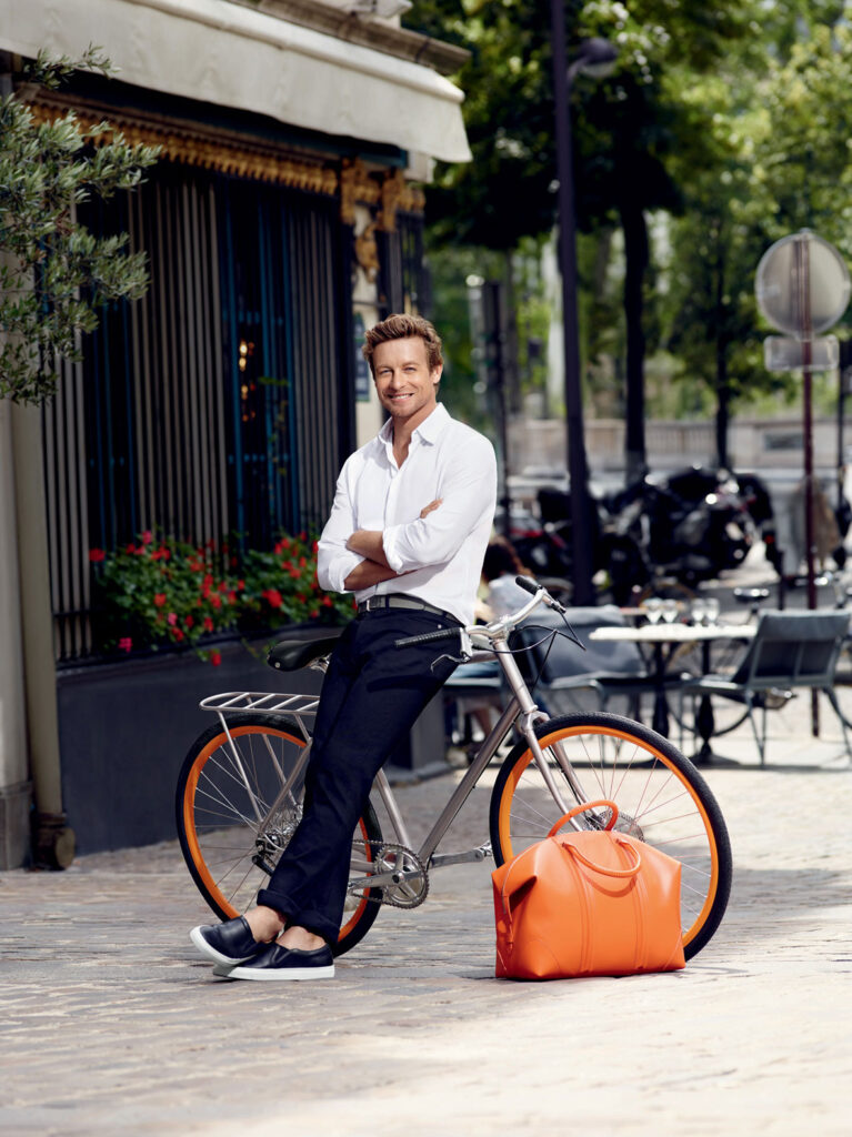 Simon Baker para Gentlemen Only Casual Chic, de Givenchy.