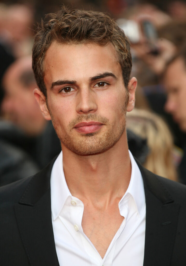 El actor Theo James.