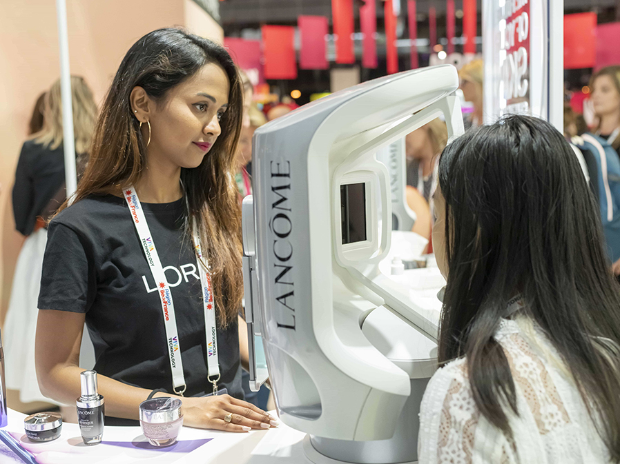 Lancôme presenta sus novedades tecnológicas en Viva Technology.